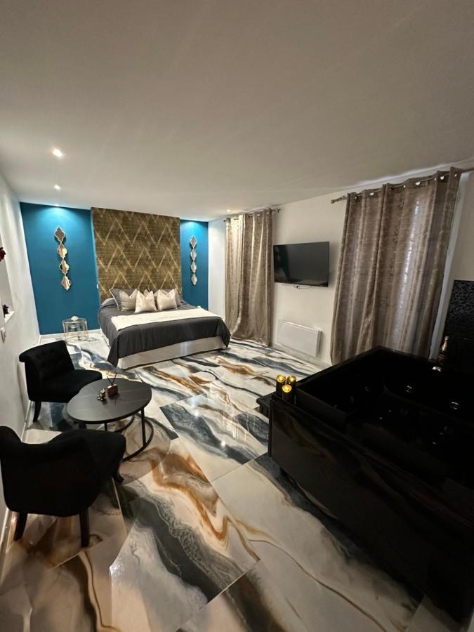 Suite De Prestige Avec Spa & Cinema Ivry-sur-Seine Dış mekan fotoğraf